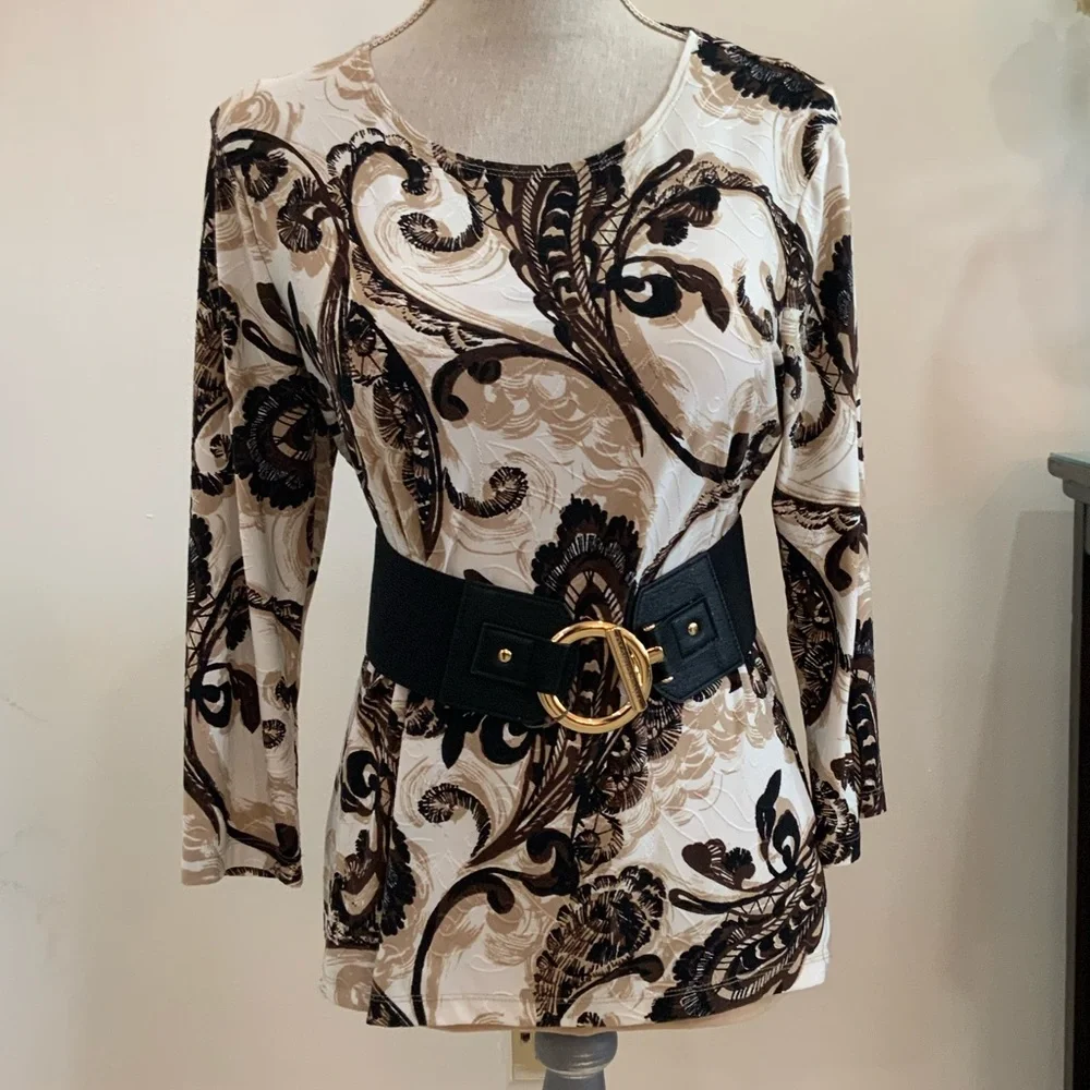 Soft Neutral Pattern Blouse - Picture 2 of 5